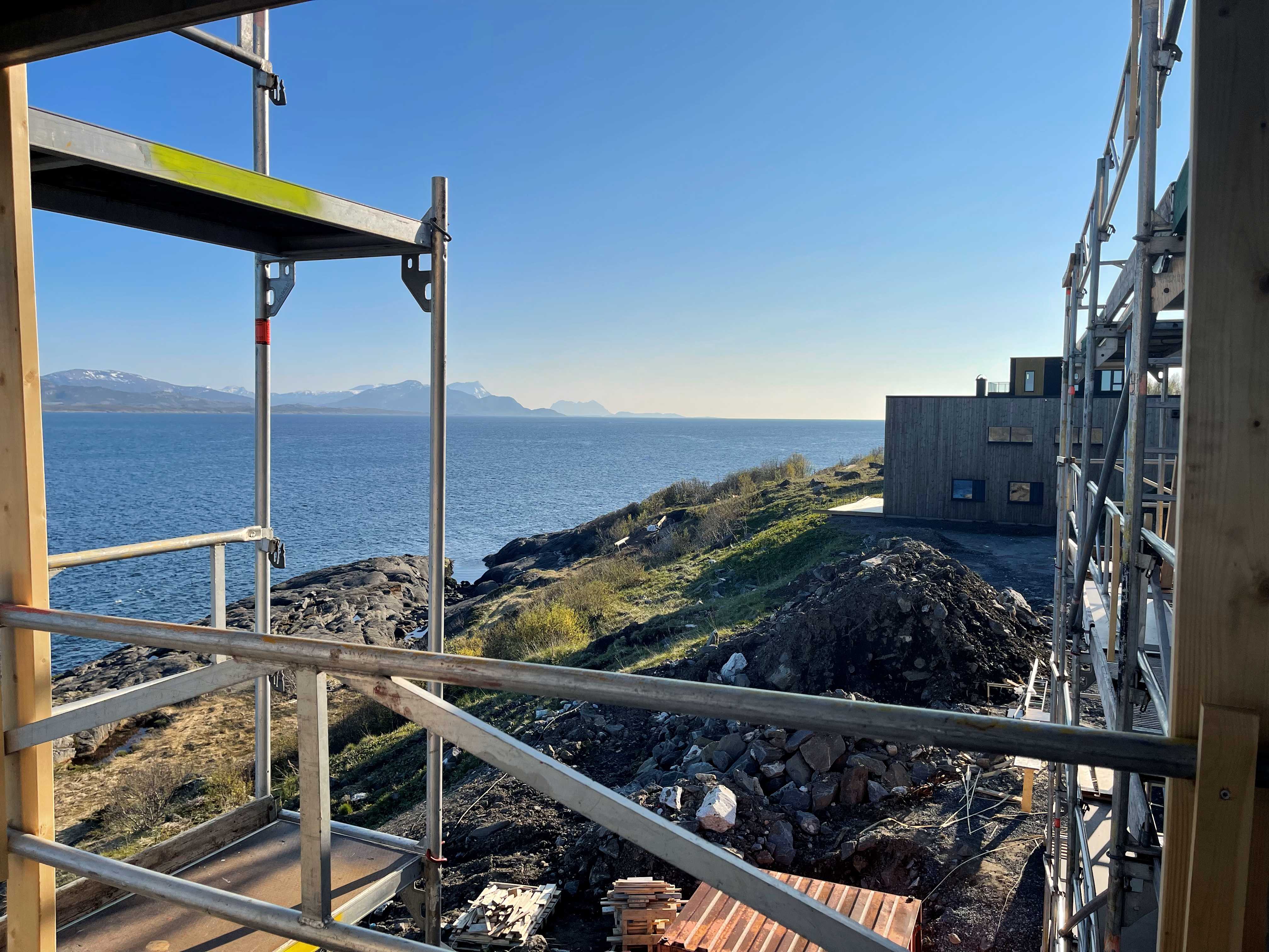 Hunstad Sør - 9 flotte leiligheter i fremste rekke mot sjøen. Bygging pågår.